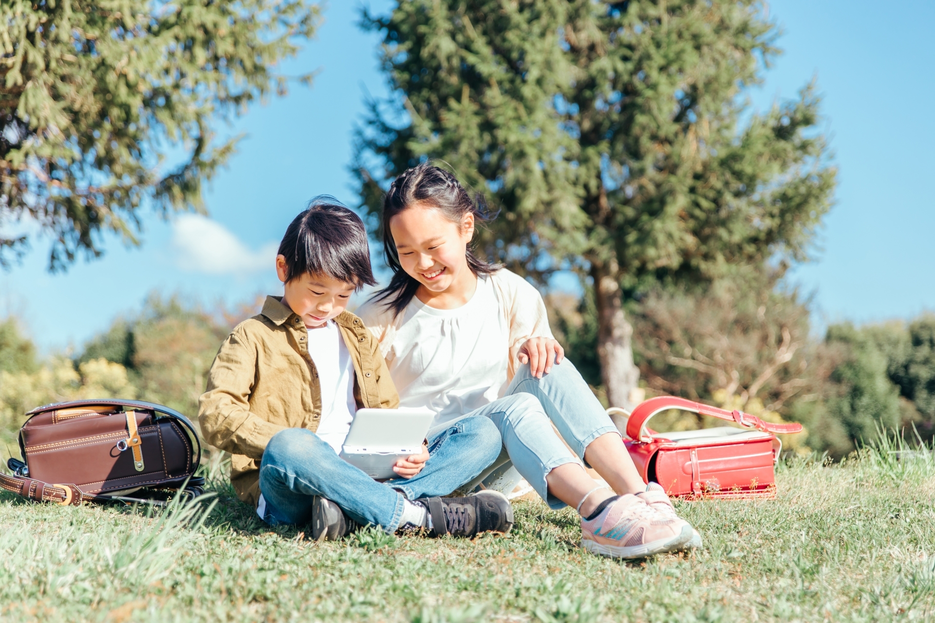 小学3年生から英語教育がスタート 小学校での英語教育のメリット デメリットは ブライトリーこども英会話コラム